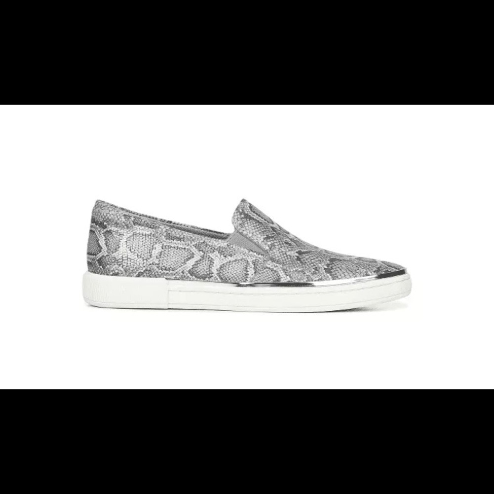 Naturalizer sneakers